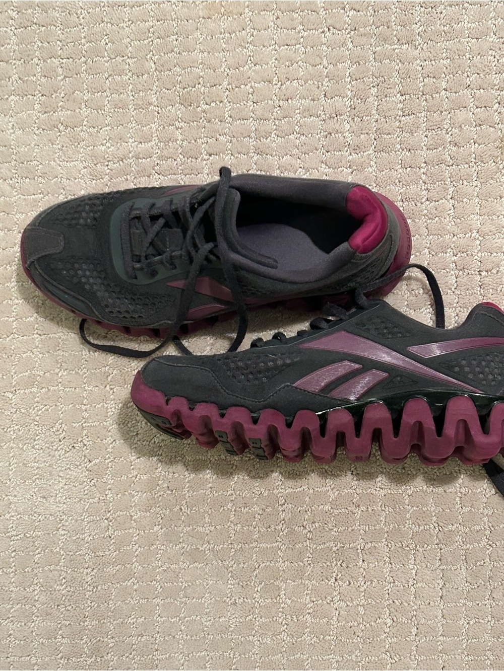 Reebok Women’s Black and Plum ZigKinetica Athletic Sneakers